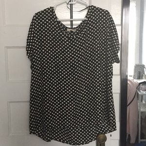XL Everleigh Black and White Polka Dot Tee